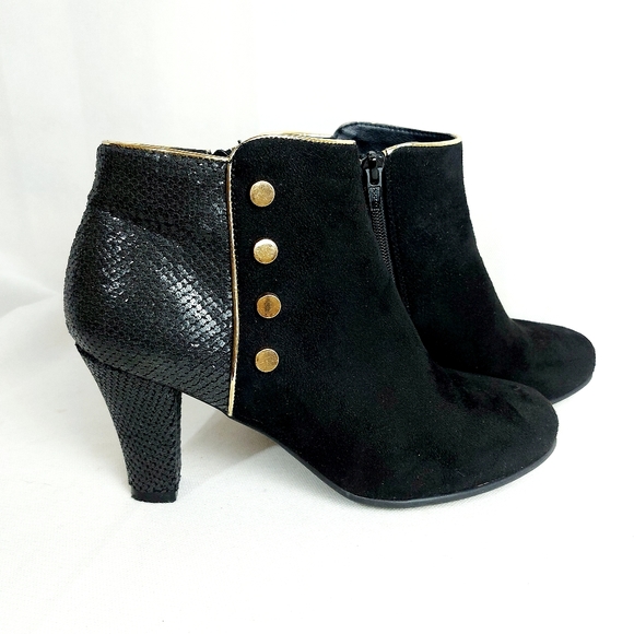 ALBERTO black heeled booties faux leather ankle boots gold accents - Picture 1 of 15